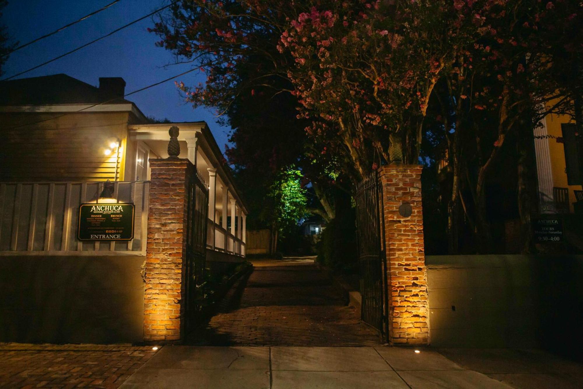 Anchuca Historic Mansion & Inn Vicksburg Exterior photo